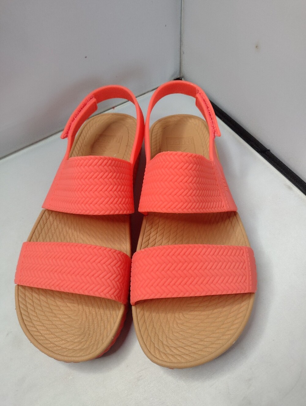 Reef Vista Sandals Women's 7 Coral Comfort Slingback Platform B6